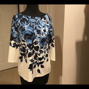Professional tunic top